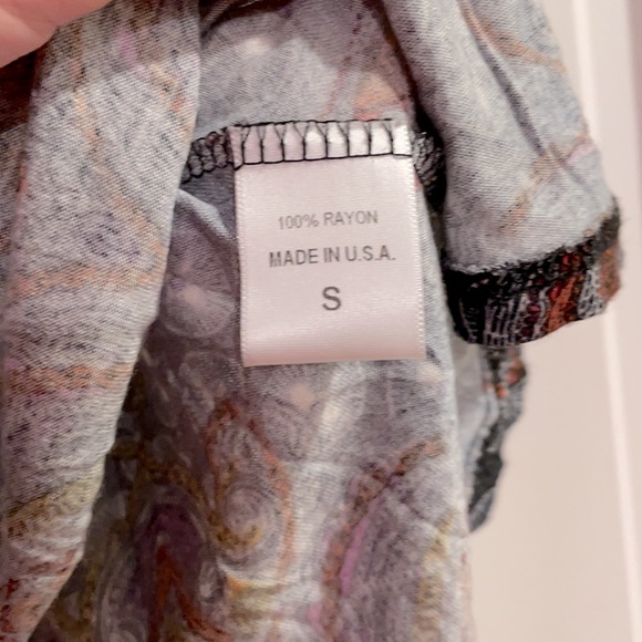 Women’s Artsy Tank - Picture 4 of 6